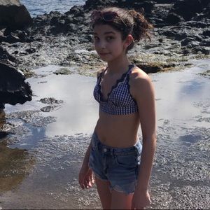 Meet your Posher, Gabi